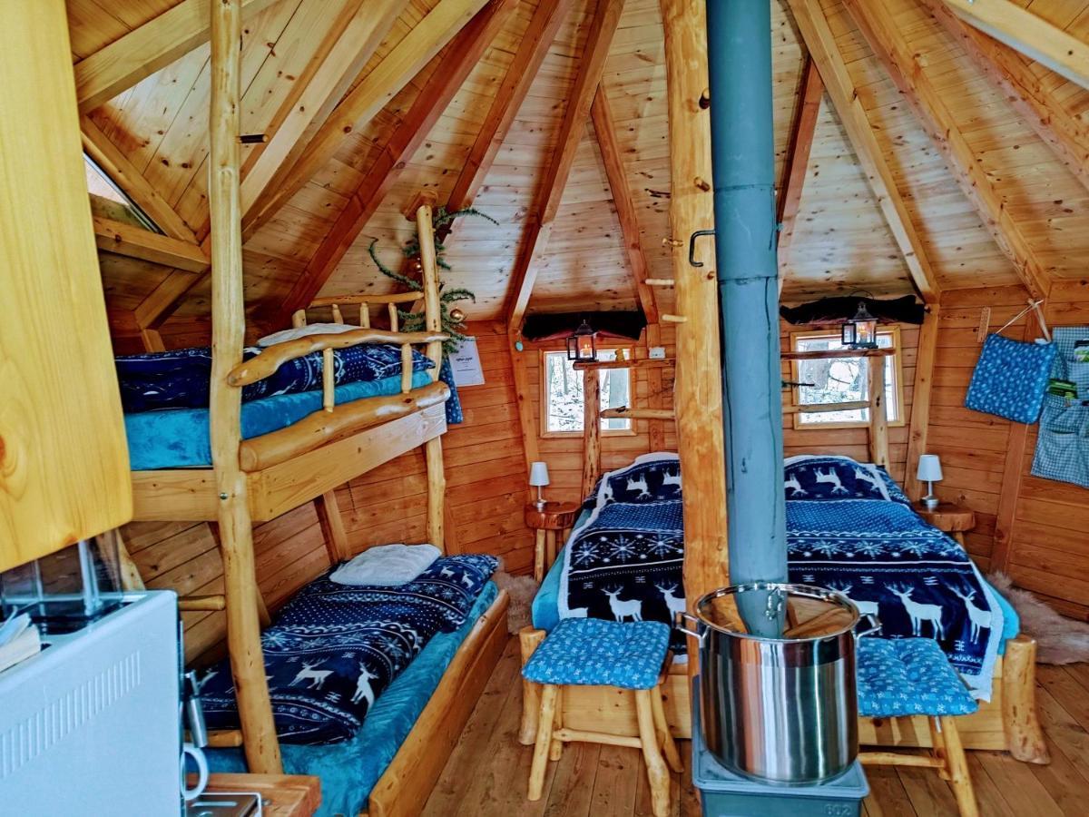 Отель Treehous Sneznik S Wellness Долни-Морава Экстерьер фото