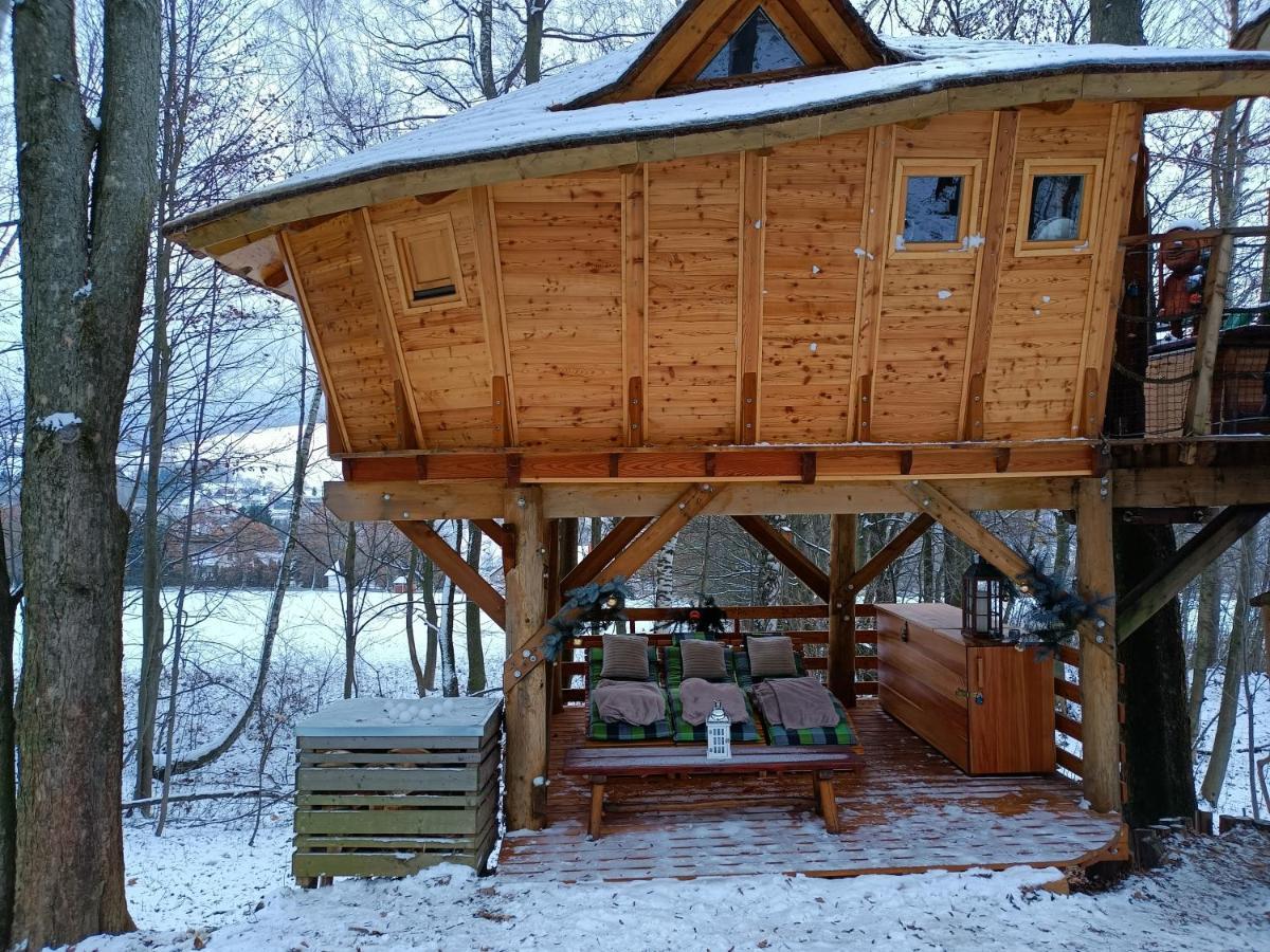 Отель Treehous Sneznik S Wellness Долни-Морава Экстерьер фото