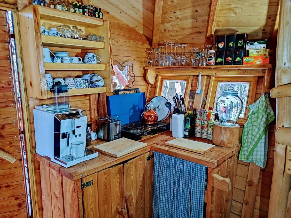 Отель Treehous Sneznik S Wellness Долни-Морава Экстерьер фото